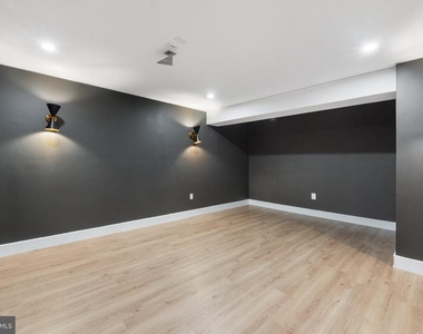 12257 Sherborne Street - Photo Thumbnail 32