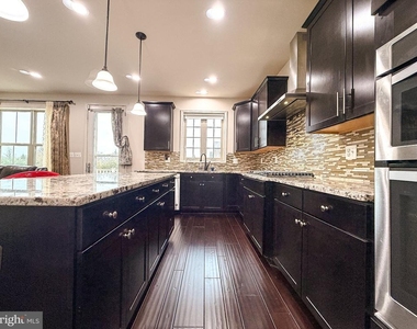 23687 Sailfish Square - Photo Thumbnail 9