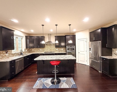 23687 Sailfish Square - Photo Thumbnail 8