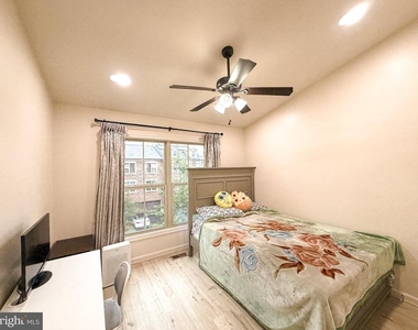 23687 Sailfish Square - Photo Thumbnail 24