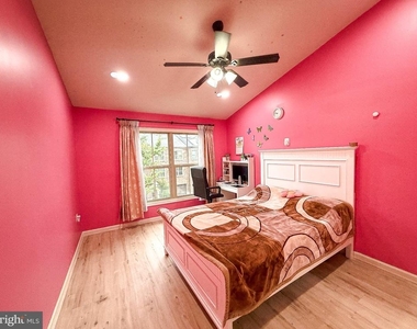 23687 Sailfish Square - Photo Thumbnail 22