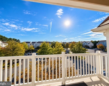 46924 Courtyard Square - Photo Thumbnail 29