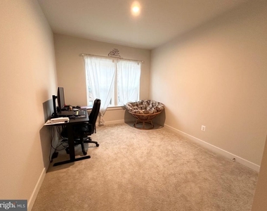 21480 Mount Sterling Terrace - Photo Thumbnail 10