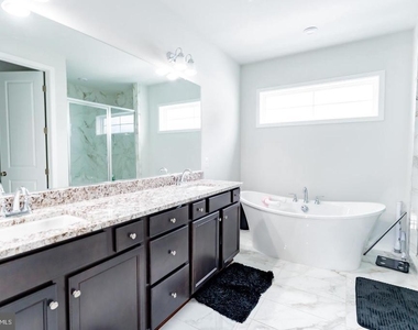41914 Spring Air Drive - Photo Thumbnail 30