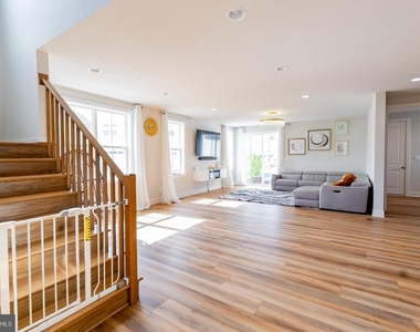 41914 Spring Air Drive - Photo Thumbnail 8