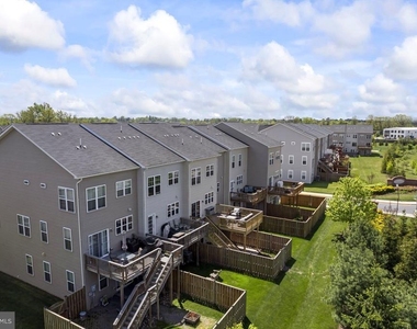 231 Miles Hawk Terrace - Photo Thumbnail 44