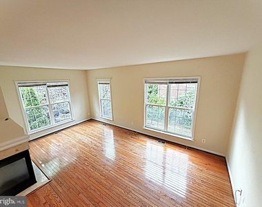 13512 Stargazer Terrace - Photo Thumbnail 12