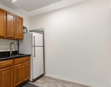 5459 Cheshire Meadows Way - Photo Thumbnail 12