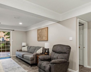 5459 Cheshire Meadows Way - Photo Thumbnail 11