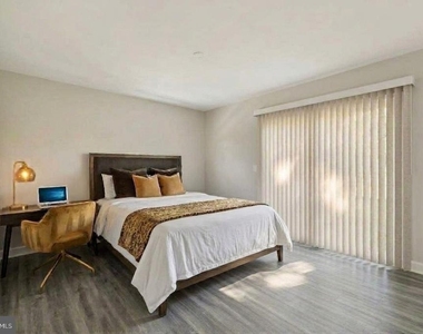 110 Sioux Loop - Photo Thumbnail 3