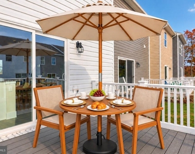 110 Sioux Loop - Photo Thumbnail 8