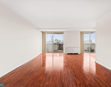301 N Beauregard Street - Photo Thumbnail 9