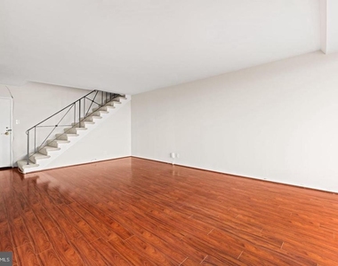 301 N Beauregard Street - Photo Thumbnail 13