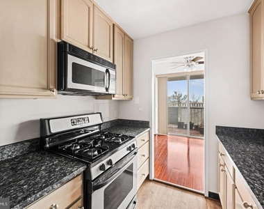 301 N Beauregard Street - Photo Thumbnail 20