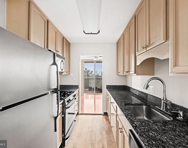 301 N Beauregard Street - Photo Thumbnail 18