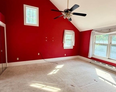 909 N Ivy Street - Photo Thumbnail 24
