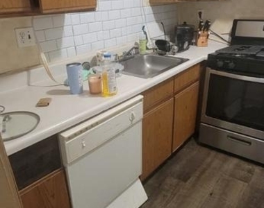 8800 Cottage Street - Photo Thumbnail 6