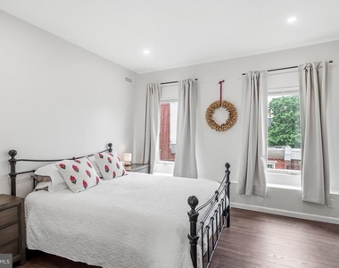1939 Watkins Street - Photo Thumbnail 13