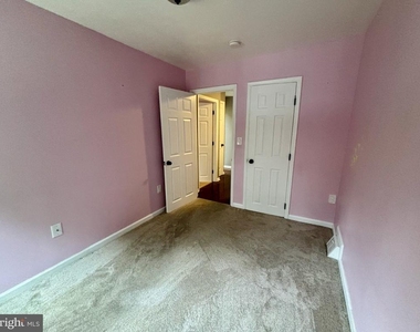 3657 N Hereford - Photo Thumbnail 18