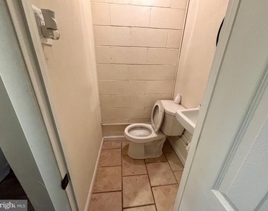 3657 N Hereford - Photo Thumbnail 22