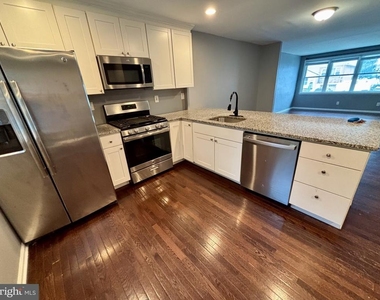 3657 N Hereford - Photo Thumbnail 10