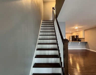 3657 N Hereford - Photo Thumbnail 11