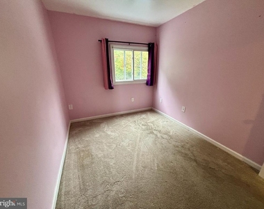 3657 N Hereford - Photo Thumbnail 17