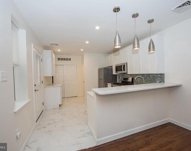 531 S 17th Street - Photo Thumbnail 6