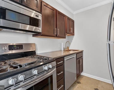 2401 Pennsylvania Avenue - Photo Thumbnail 14