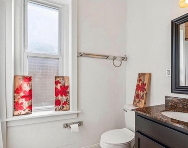 2814 W Oxford Street - Photo Thumbnail 14