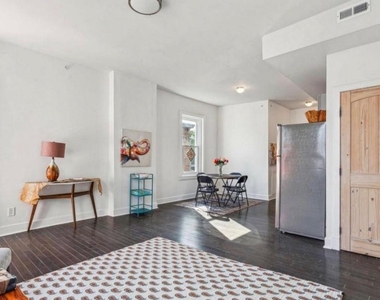 2814 W Oxford Street - Photo Thumbnail 16
