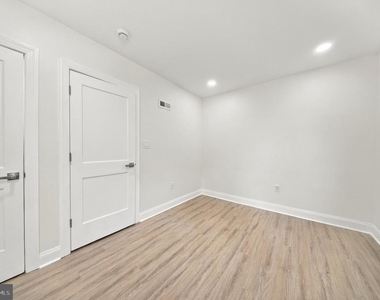 5104 Warrington Avenue - Photo Thumbnail 26