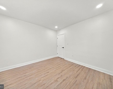 5104 Warrington Avenue - Photo Thumbnail 33