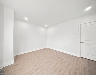 5104 Warrington Avenue - Photo Thumbnail 23