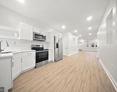 5104 Warrington Avenue - Photo Thumbnail 4