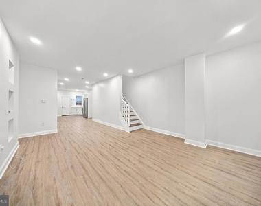 5104 Warrington Avenue - Photo Thumbnail 10