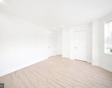 5104 Warrington Avenue - Photo Thumbnail 20