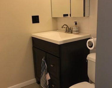 817 Lawrence St - Photo Thumbnail 17