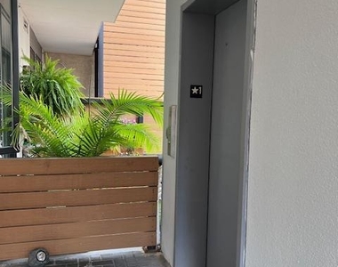 817 Lawrence St - Photo Thumbnail 1