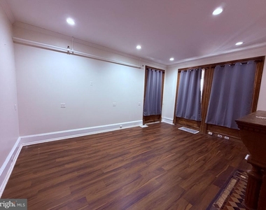 905 Swede Street - Photo Thumbnail 6