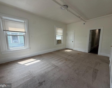 905 Swede Street - Photo Thumbnail 6
