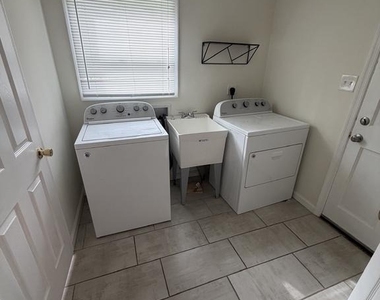 217 Simpson Road - Photo Thumbnail 5