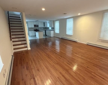 217 Simpson Road - Photo Thumbnail 2