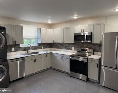 213 W Baltimore Avenue - Photo Thumbnail 6