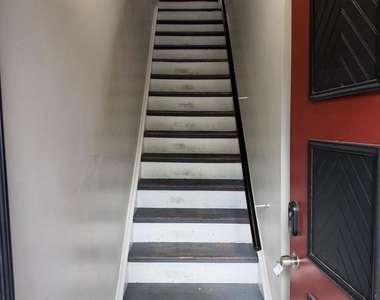 213 W Baltimore Avenue - Photo Thumbnail 5