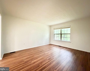 67 Cheverny Court - Photo Thumbnail 18