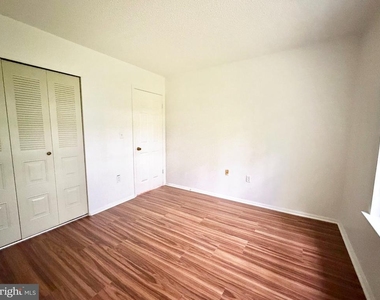 67 Cheverny Court - Photo Thumbnail 21