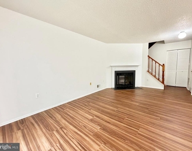 67 Cheverny Court - Photo Thumbnail 9