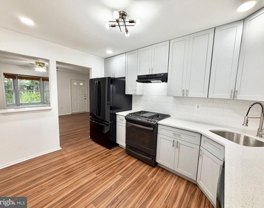 67 Cheverny Court - Photo Thumbnail 4