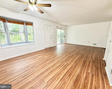 67 Cheverny Court - Photo Thumbnail 8
